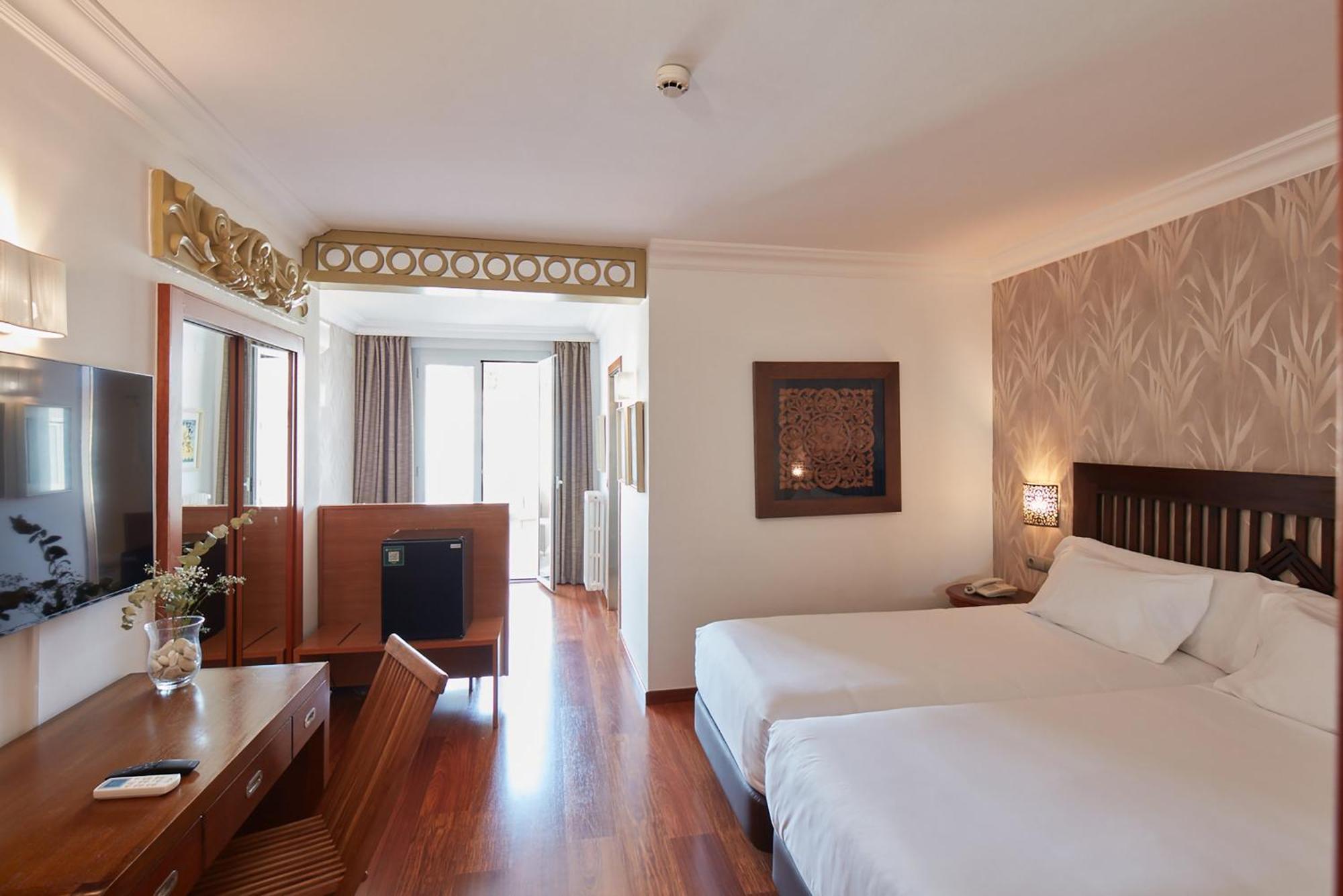 Superior Triple Room,1656180823:JPEG